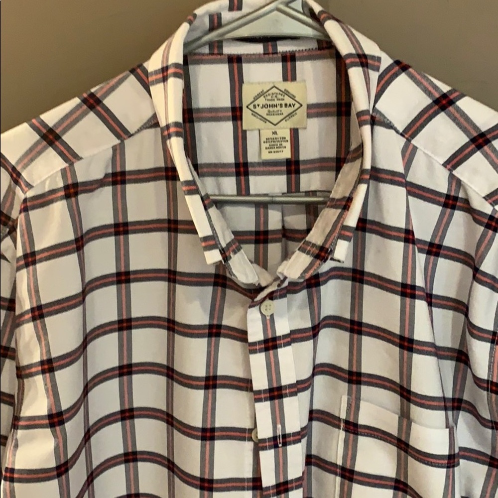 XL St. John’s Bay long sleeve dress shirt